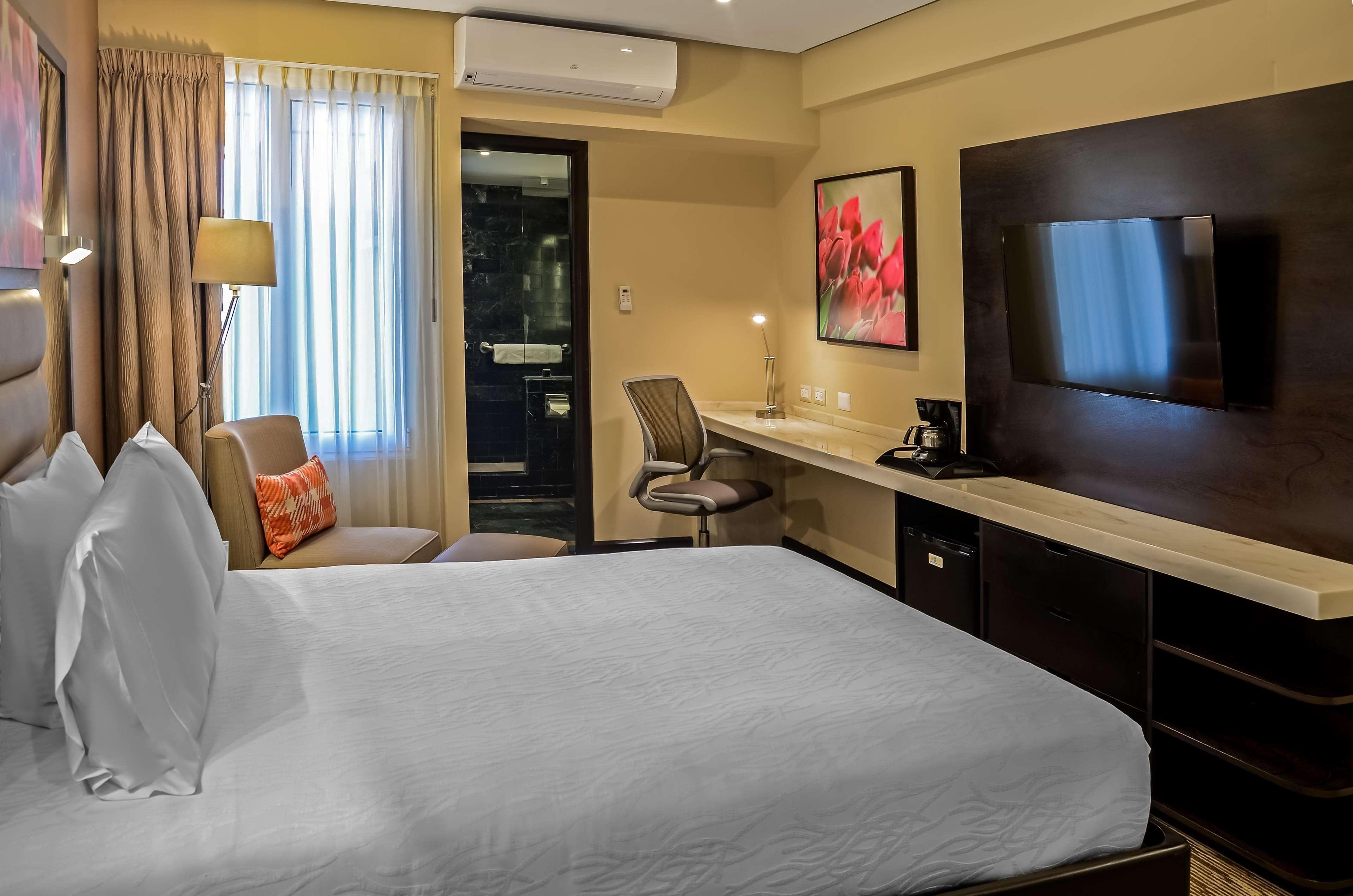 Hilton Garden Inn Гватемала Экстерьер фото