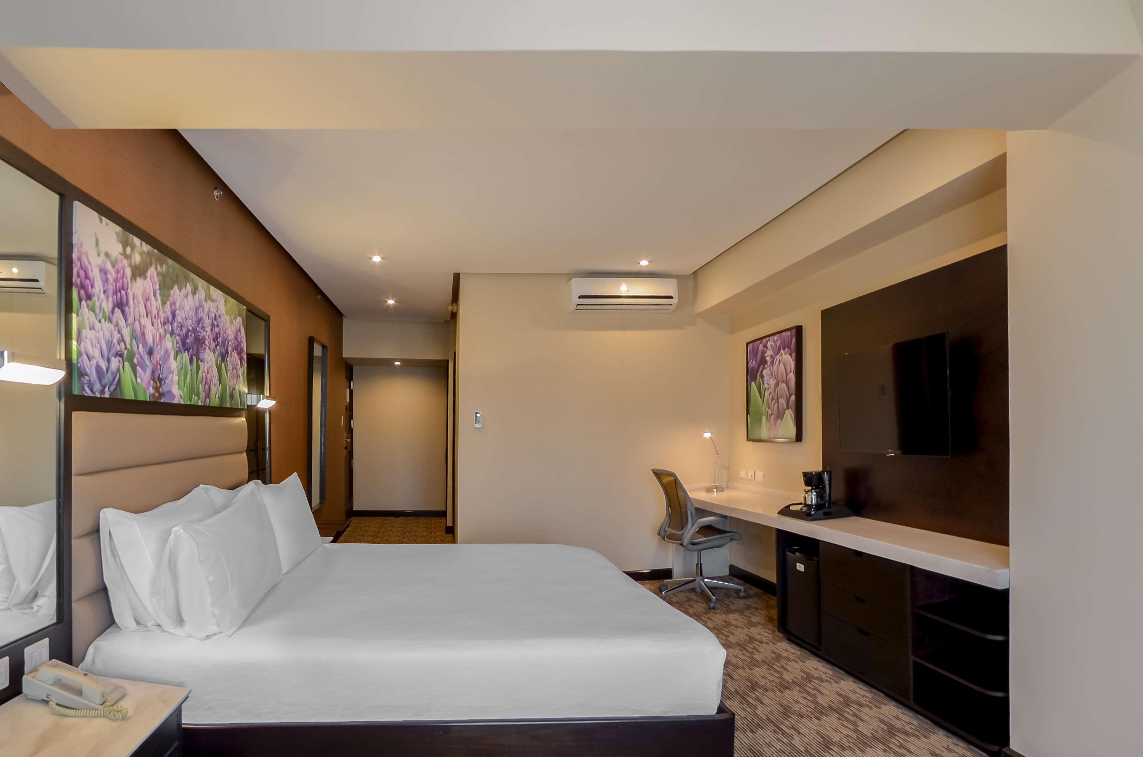 Hilton Garden Inn Гватемала Экстерьер фото