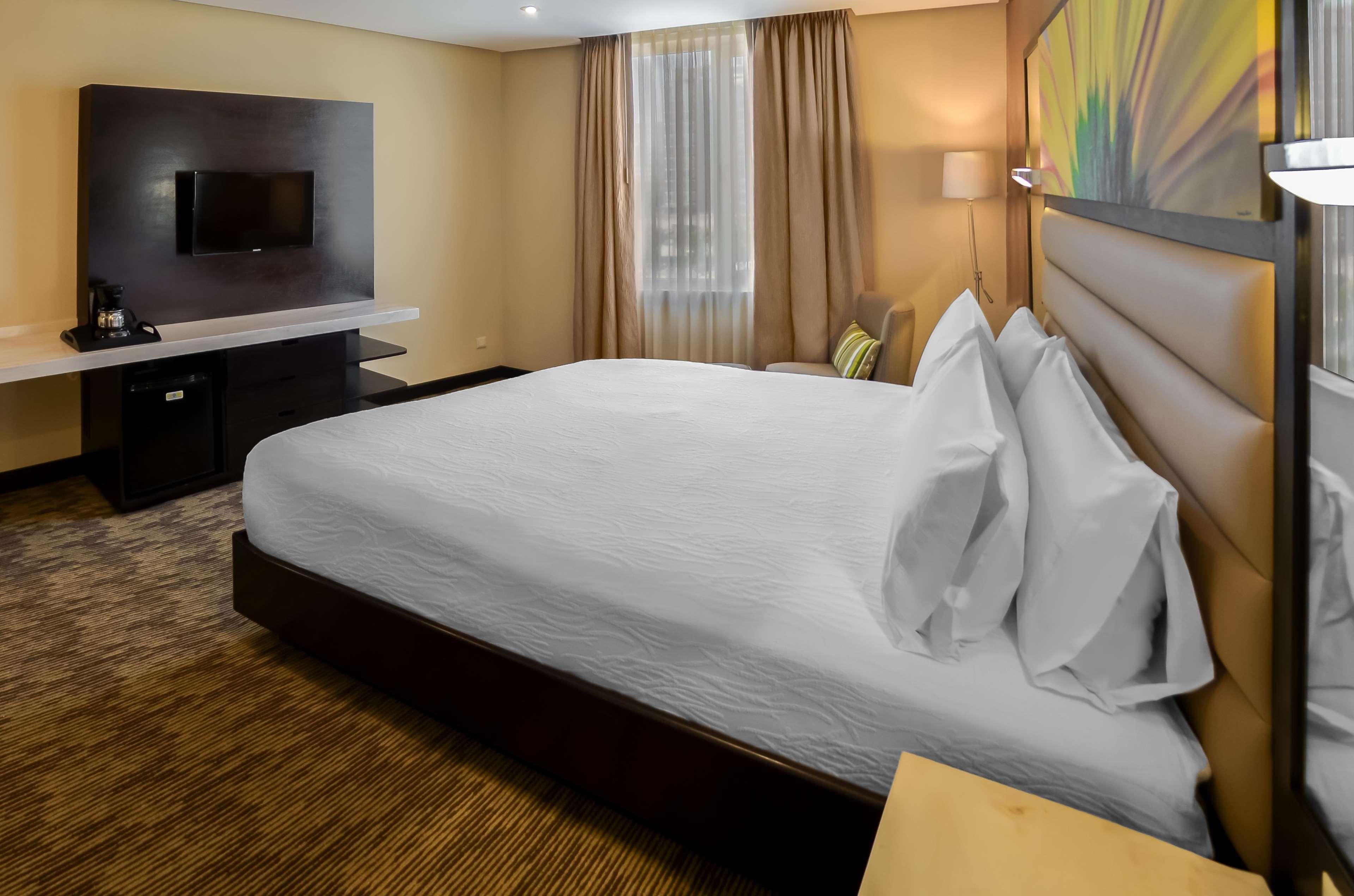 Hilton Garden Inn Гватемала Экстерьер фото