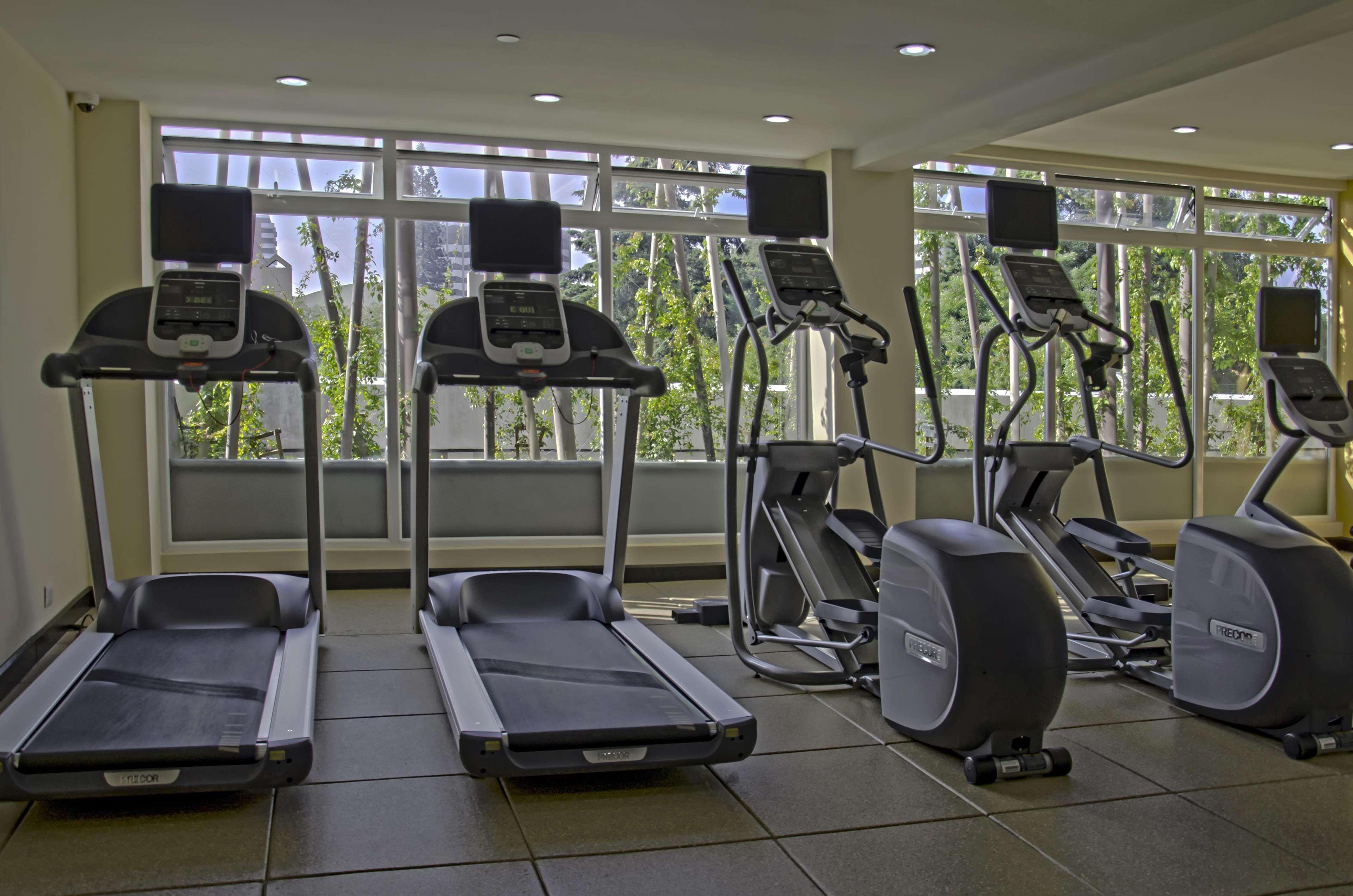 Hilton Garden Inn Гватемала Экстерьер фото