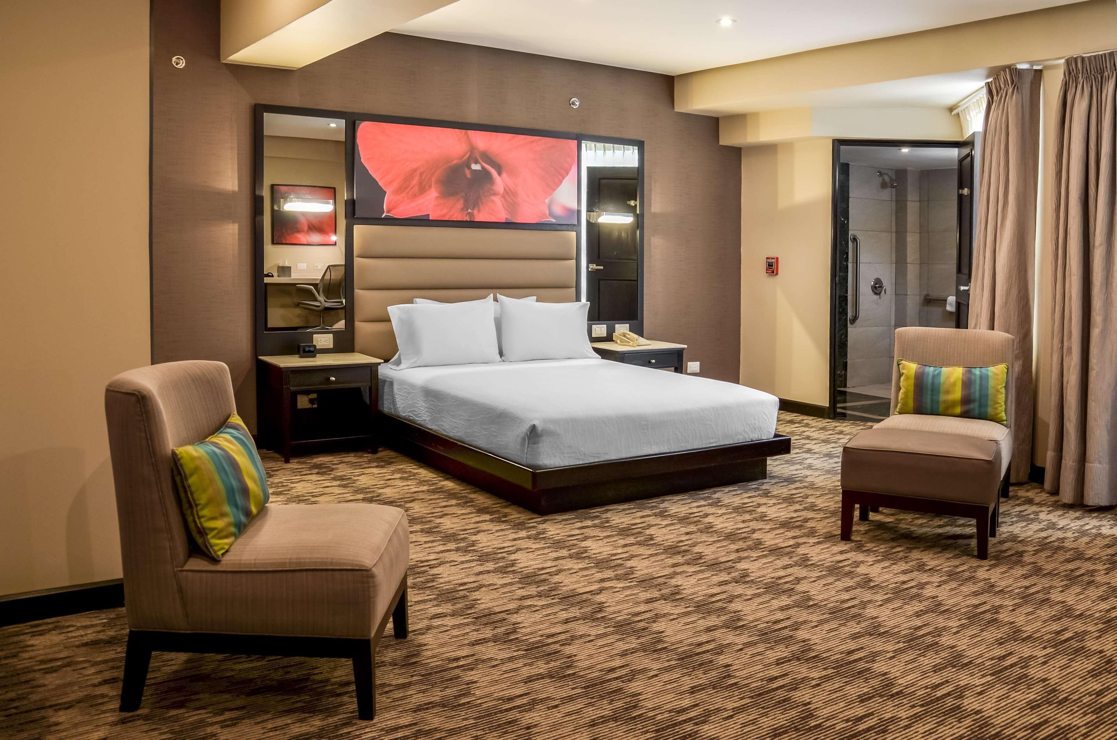 Hilton Garden Inn Гватемала Экстерьер фото