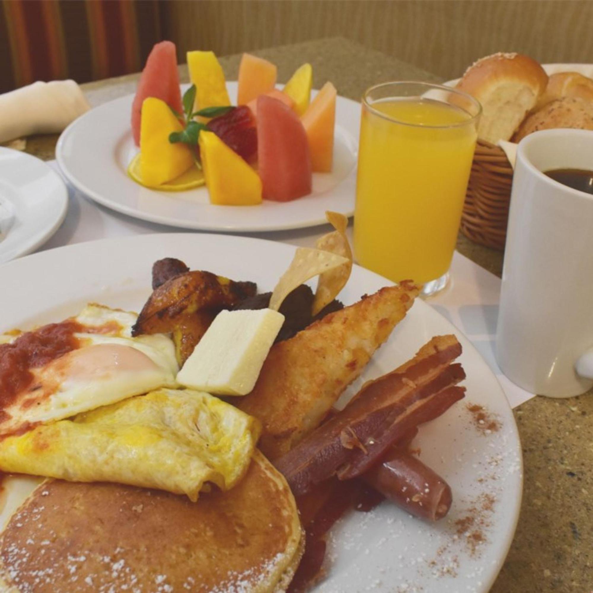 Hilton Garden Inn Гватемала Экстерьер фото