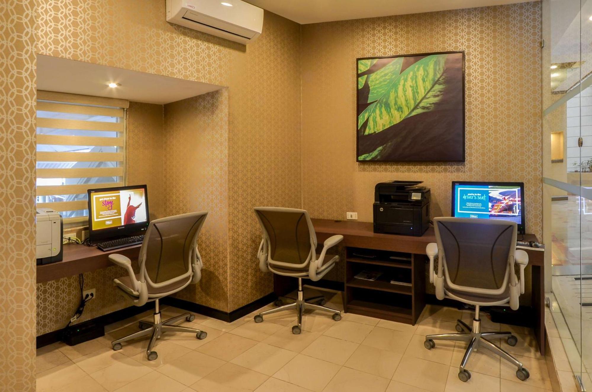 Hilton Garden Inn Гватемала Экстерьер фото