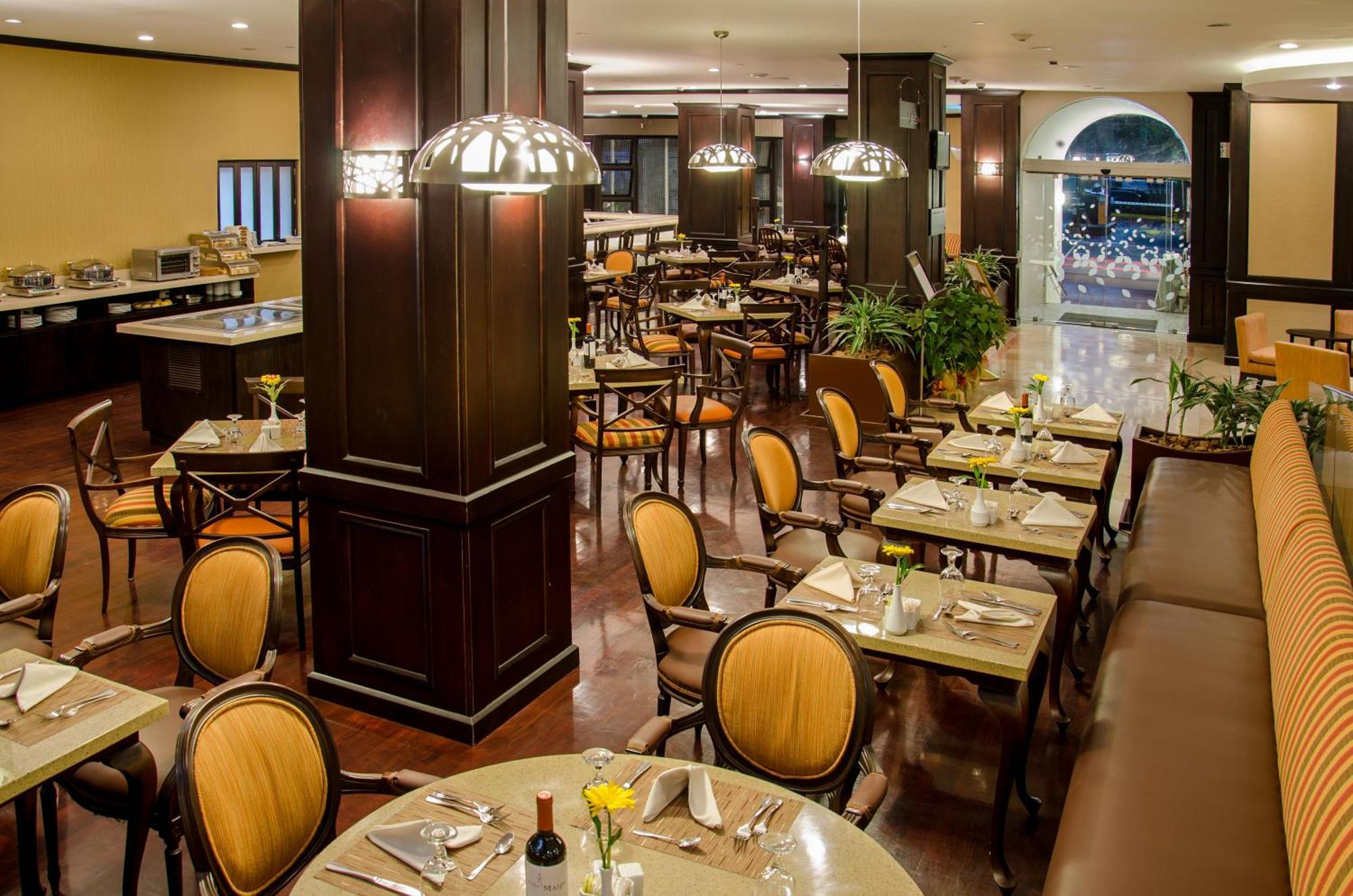Hilton Garden Inn Гватемала Экстерьер фото